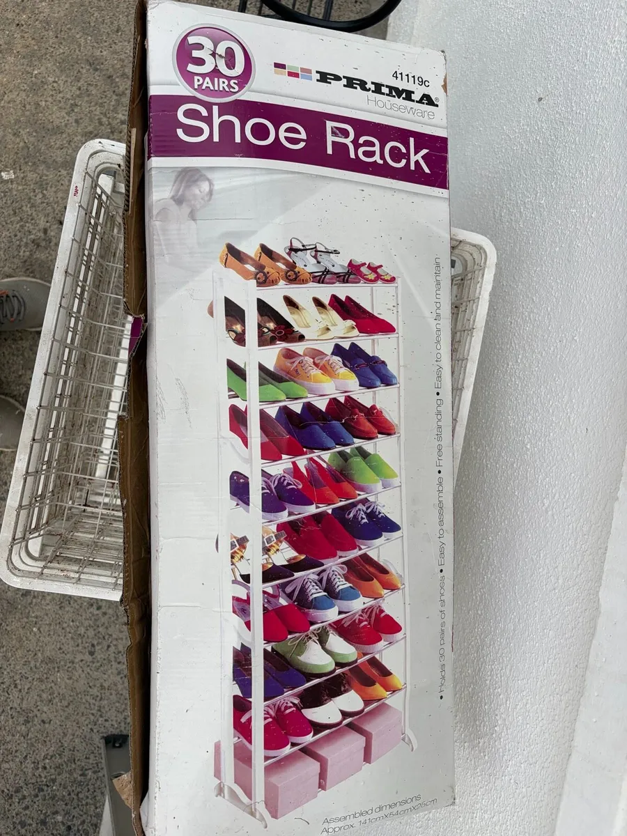 shoes stand new in box - Image 1