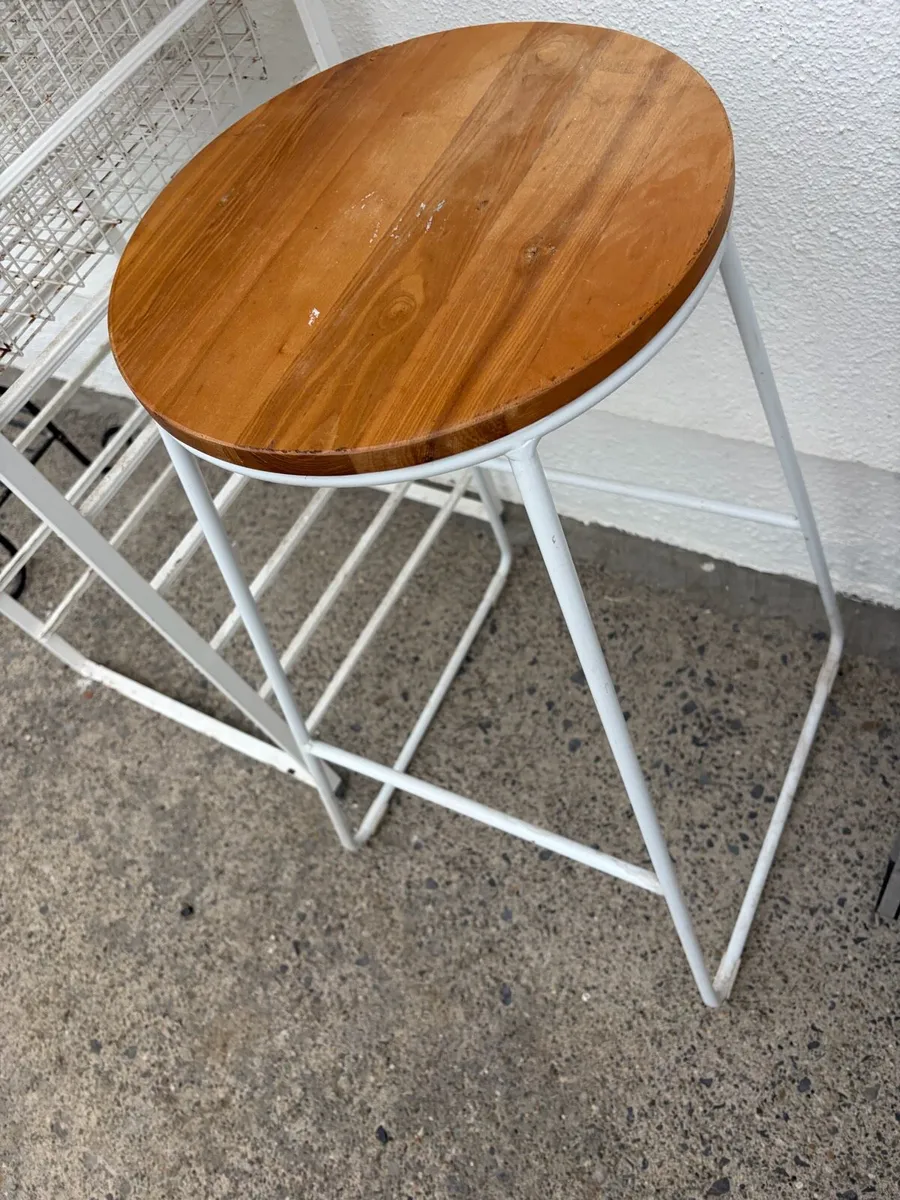 bar stool x1 €20 - Image 3