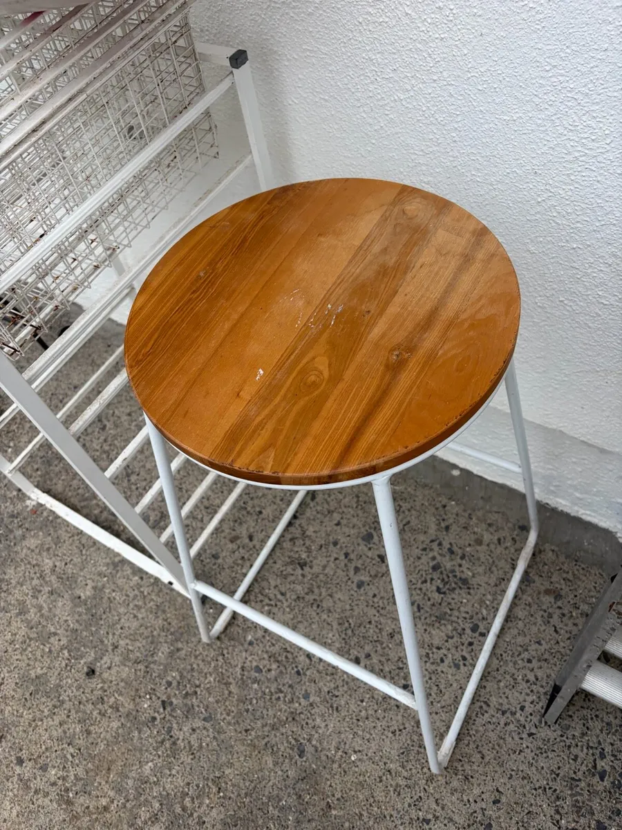 bar stool x1 €20 - Image 2