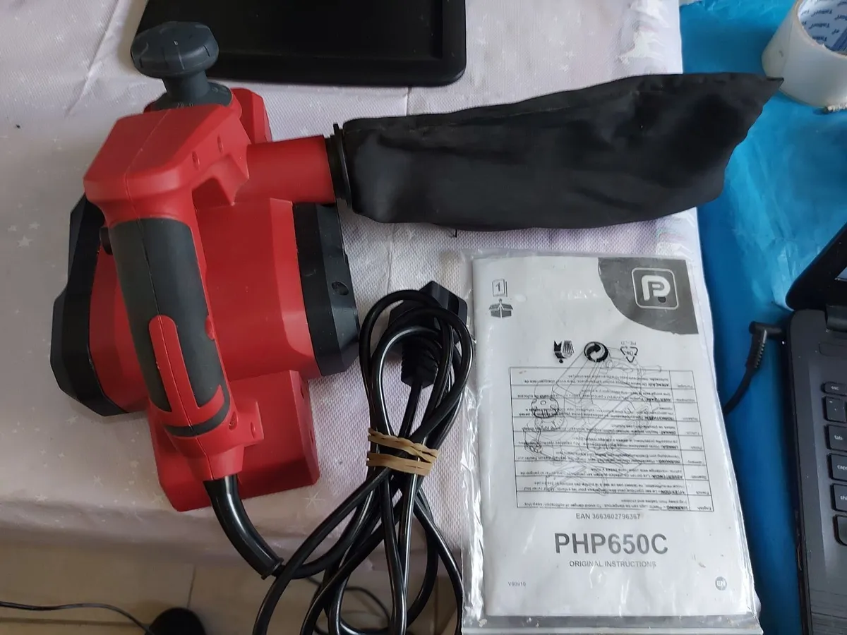 NEW Performance Power 650W 220-240V 2mm Planer - Image 1