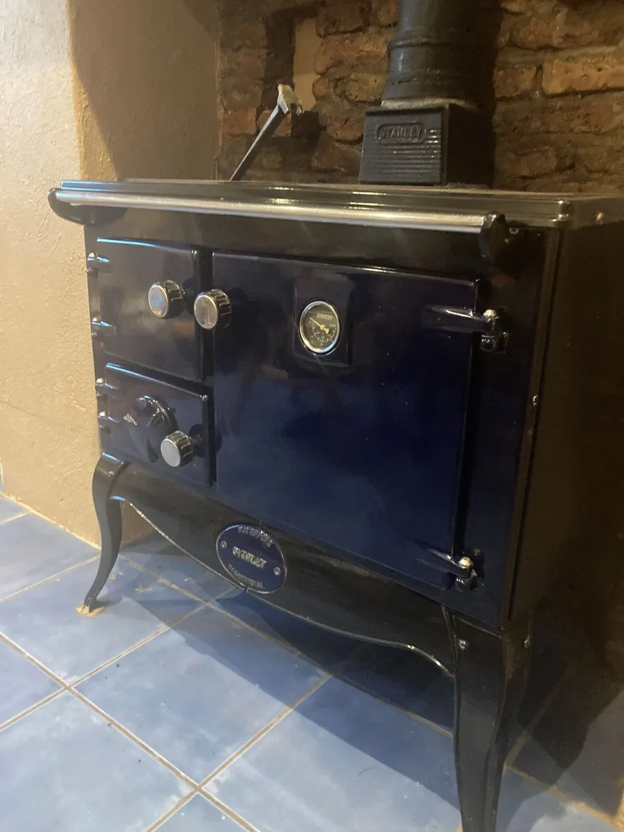 Stanley Solid Fuel Range - Image 1