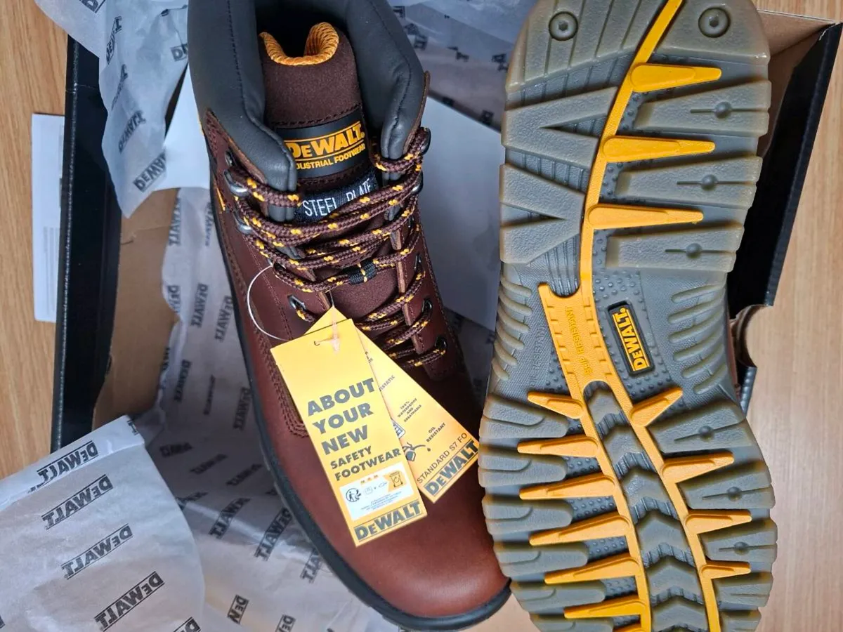 Boots - Image 1