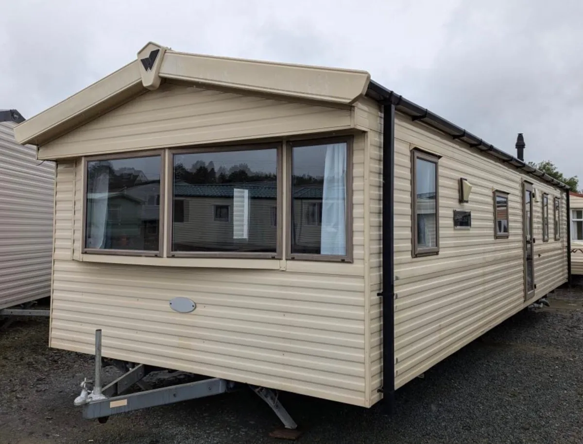 Mobile home 37x12. 8 berth - Image 1