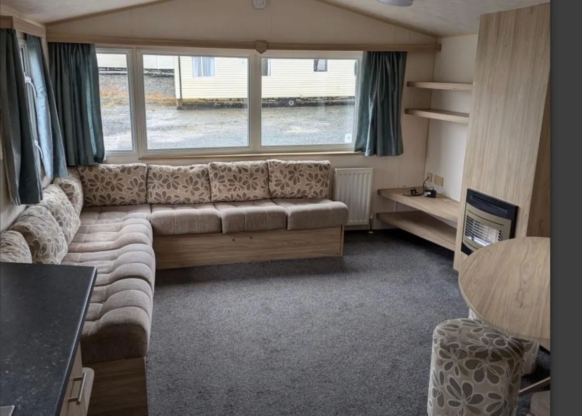 Mobile home 37x12. 8 berth - Image 2