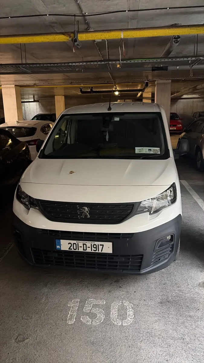 Pejout Partner 2020 no VAT - Image 1