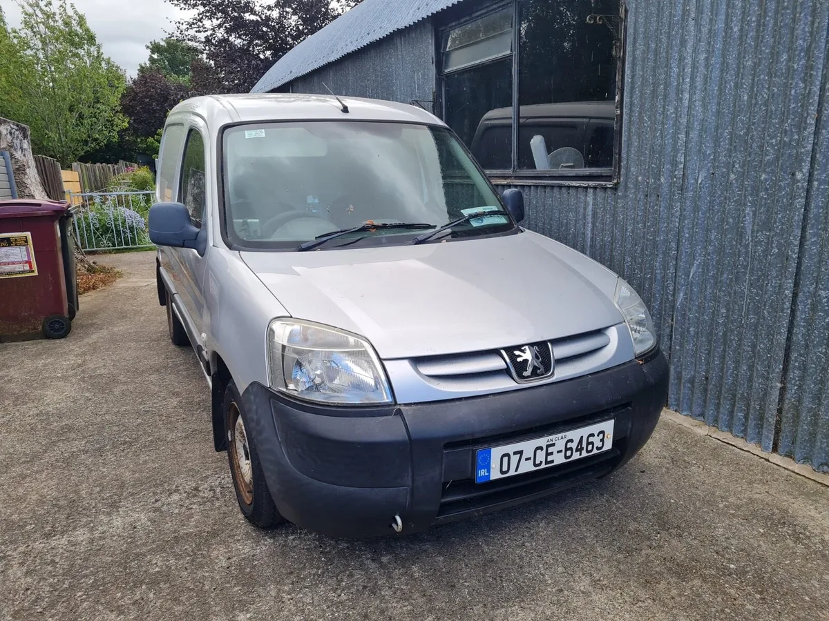 Peugeot Partner LX800 van, diesel silver - Image 1