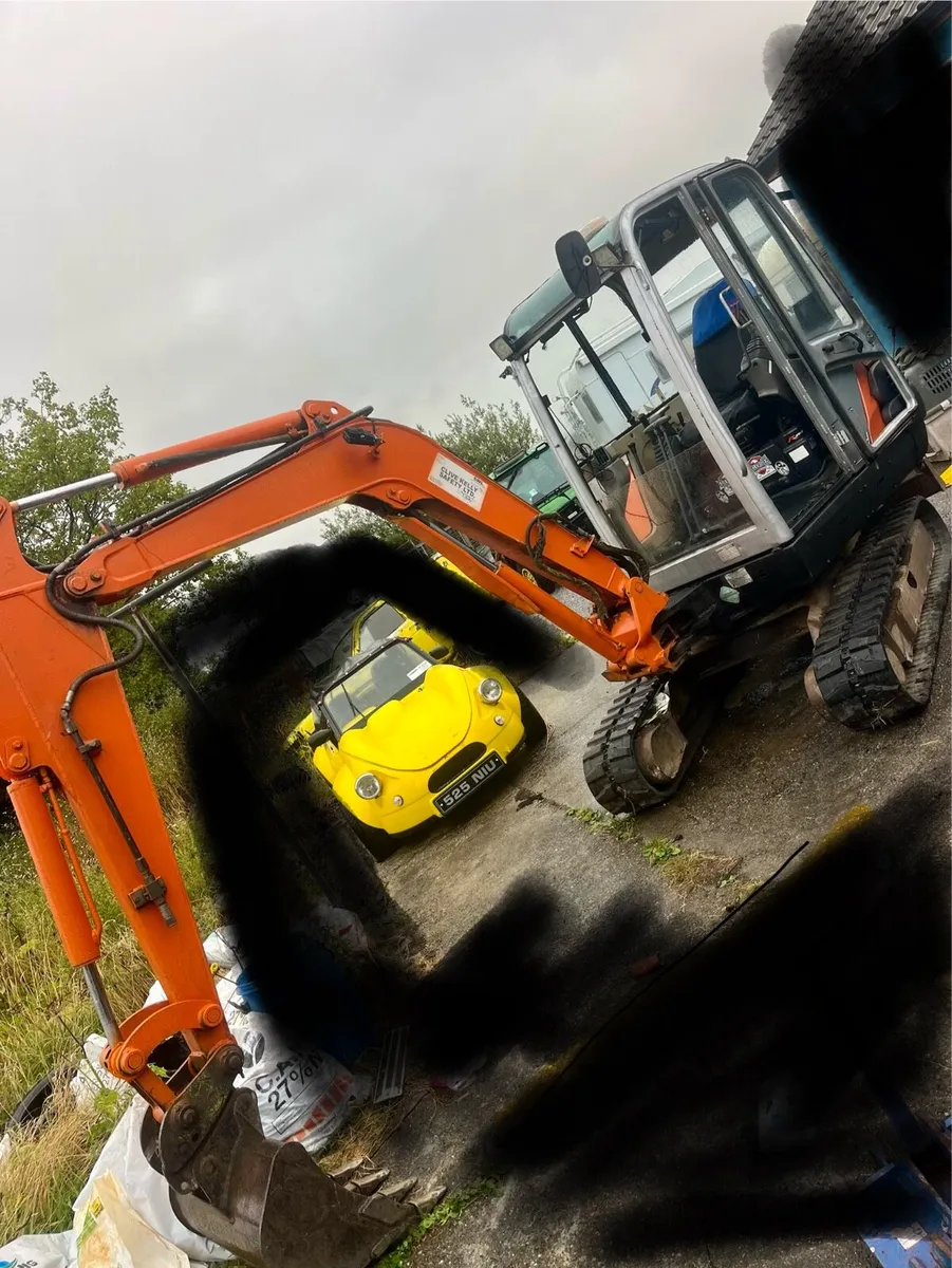 Hitachi Zaxis 30 - Image 1