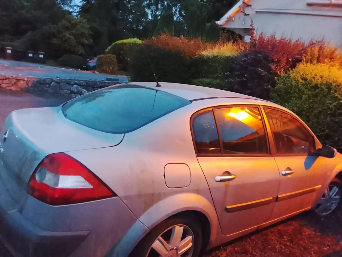 Full Gearbox and Renault Megane for parts - Image 2