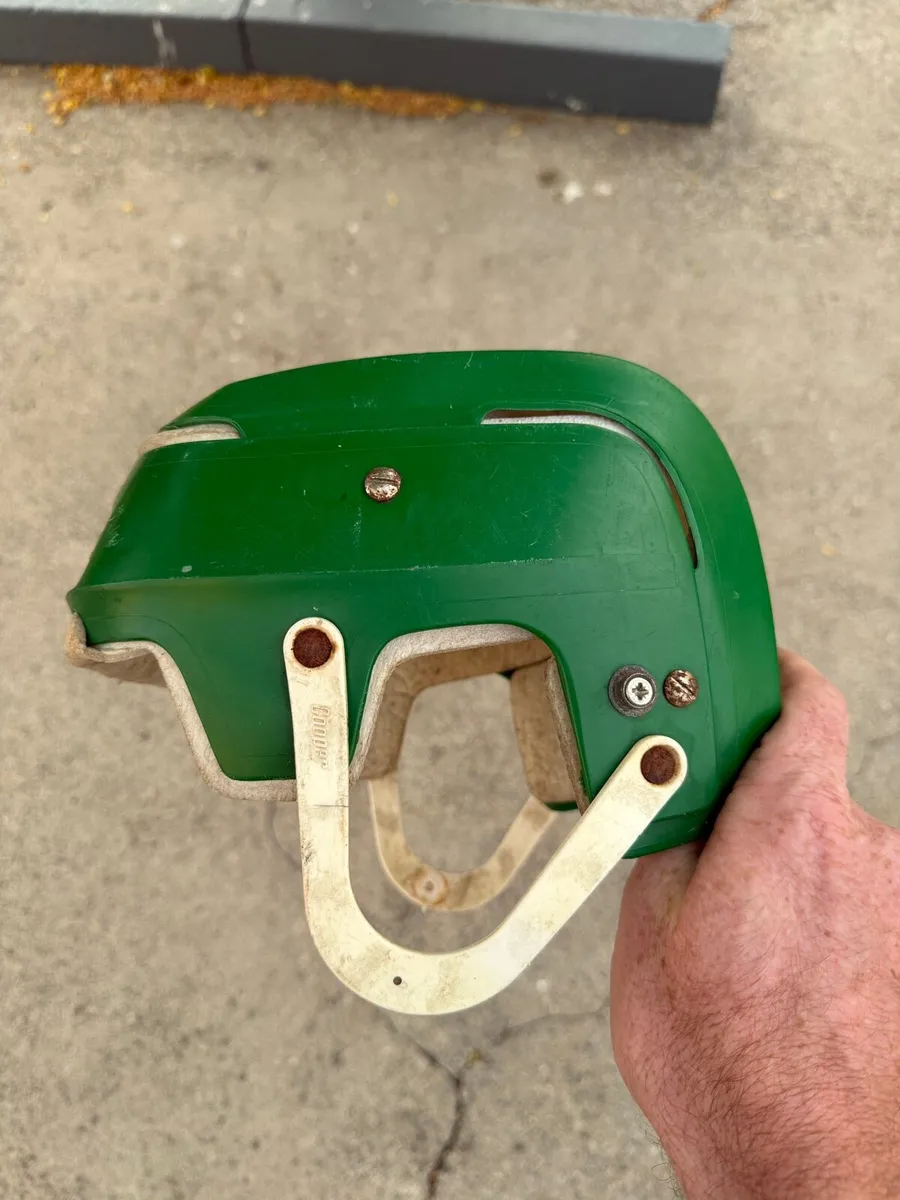 Cooper sk100 hurling helmet - Image 2
