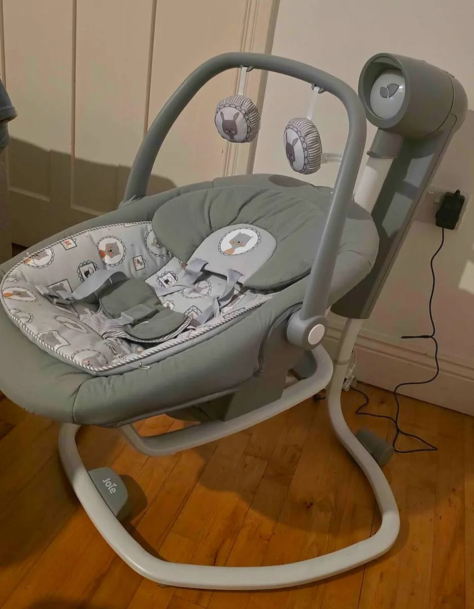 Joie Serina 2 in 1 Swing & Rocker - Image 1