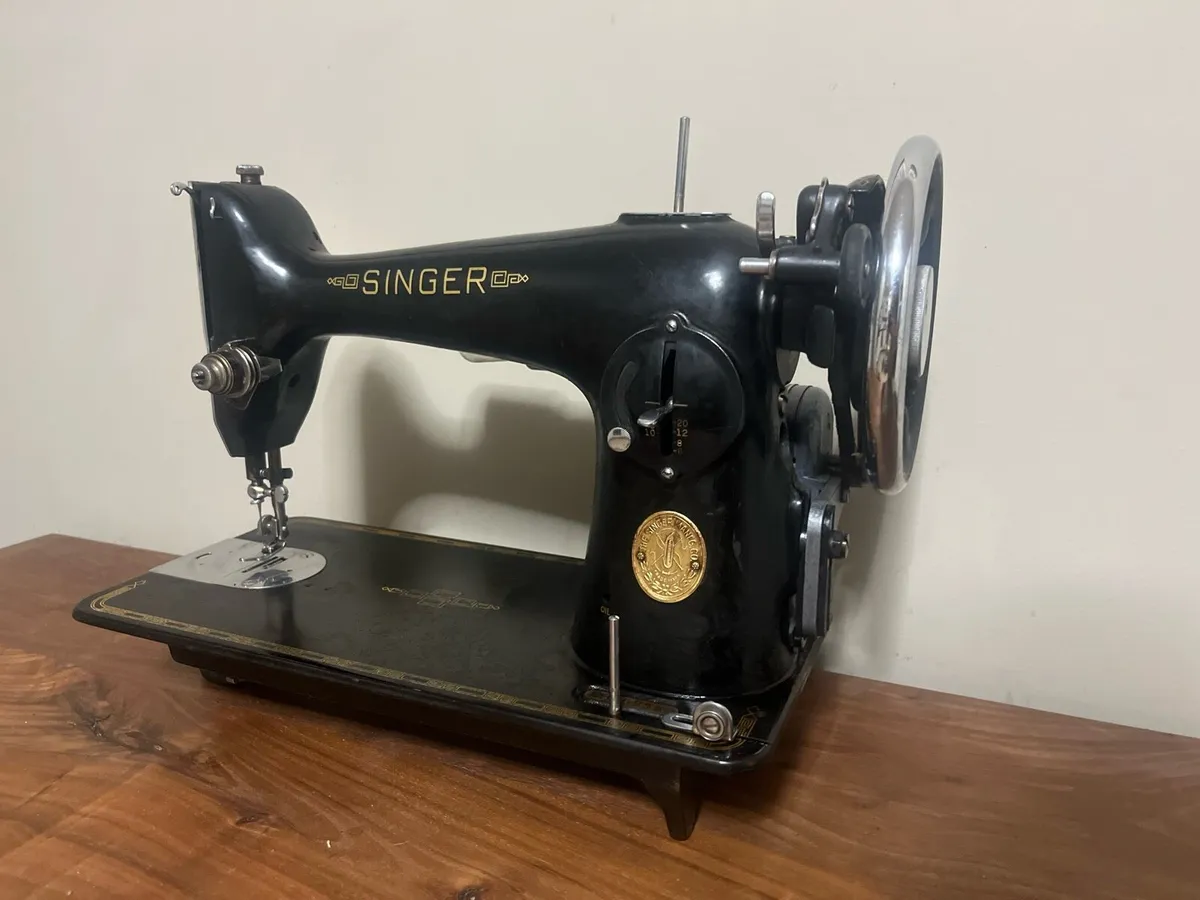 Singer 201k sewing machine - Image 3