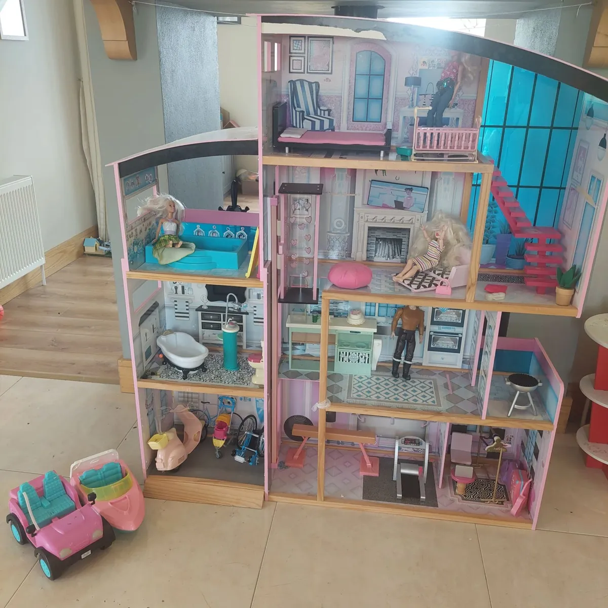 Dolls House - Image 1
