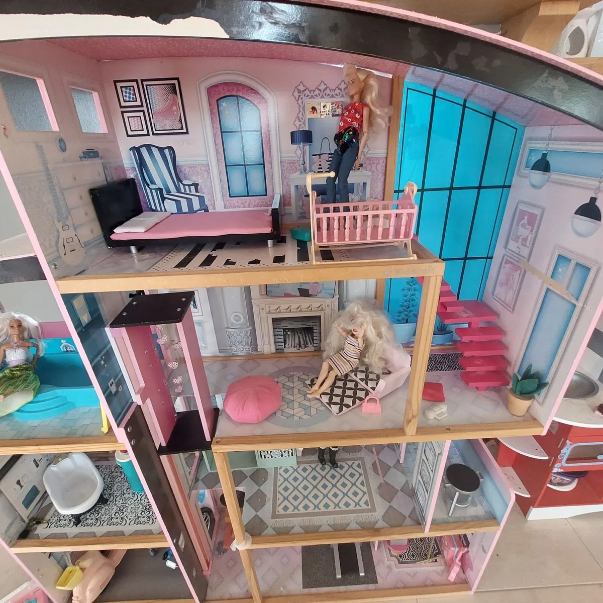 Dolls House - Image 2