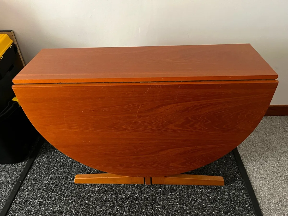 Kitchen table drop leaf - Image 1