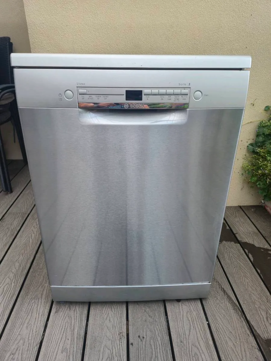 Bosch Freestanding Dishwasher - Image 3