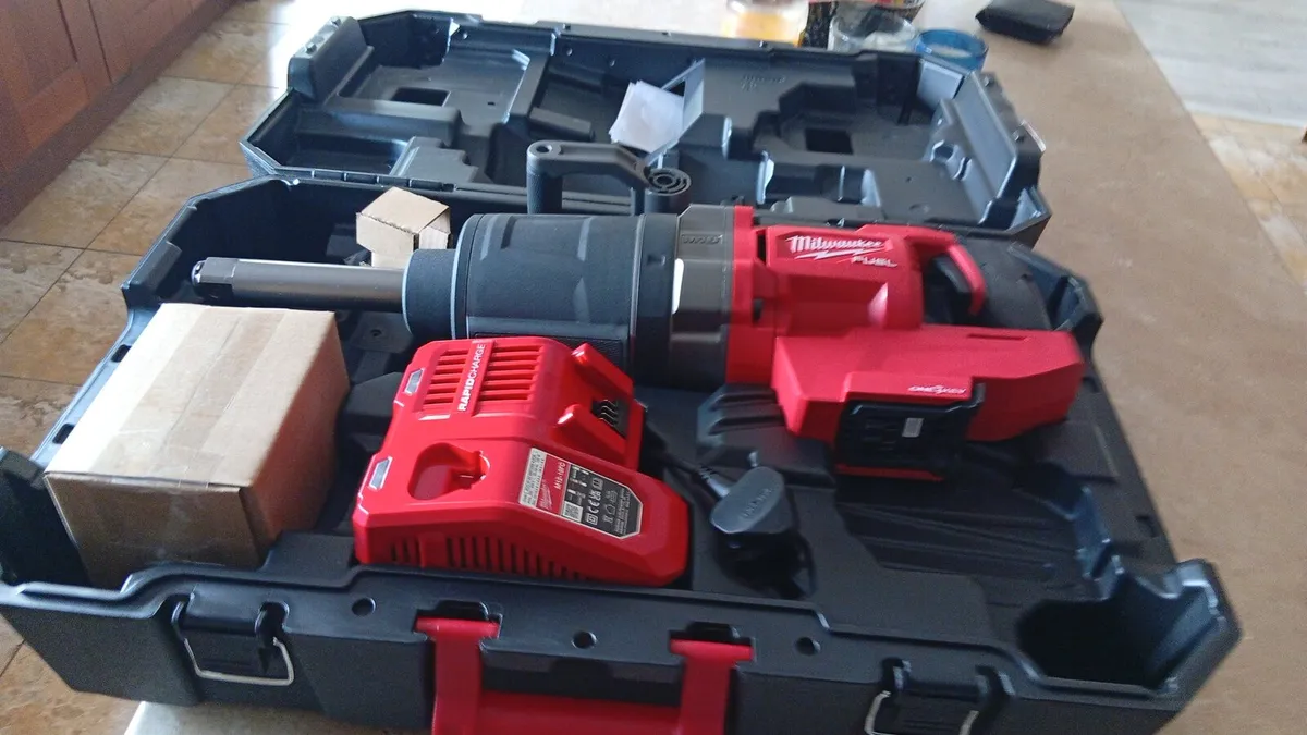 Milwaukee 1 inch gun