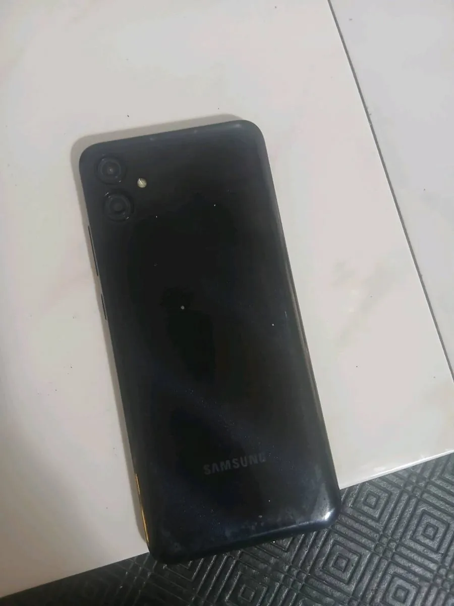 Samsung Galaxy A04e - Image 2