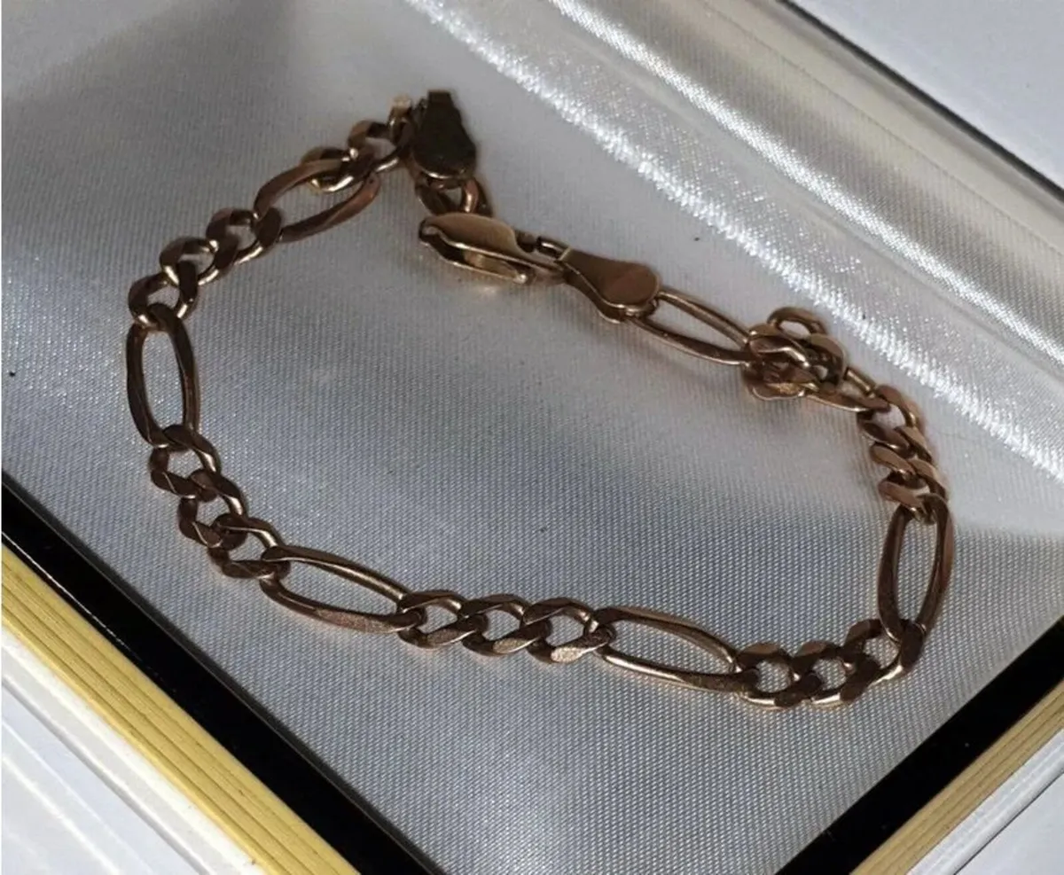 Vintage 9ct Gold Figaro Bracelet - Image 1