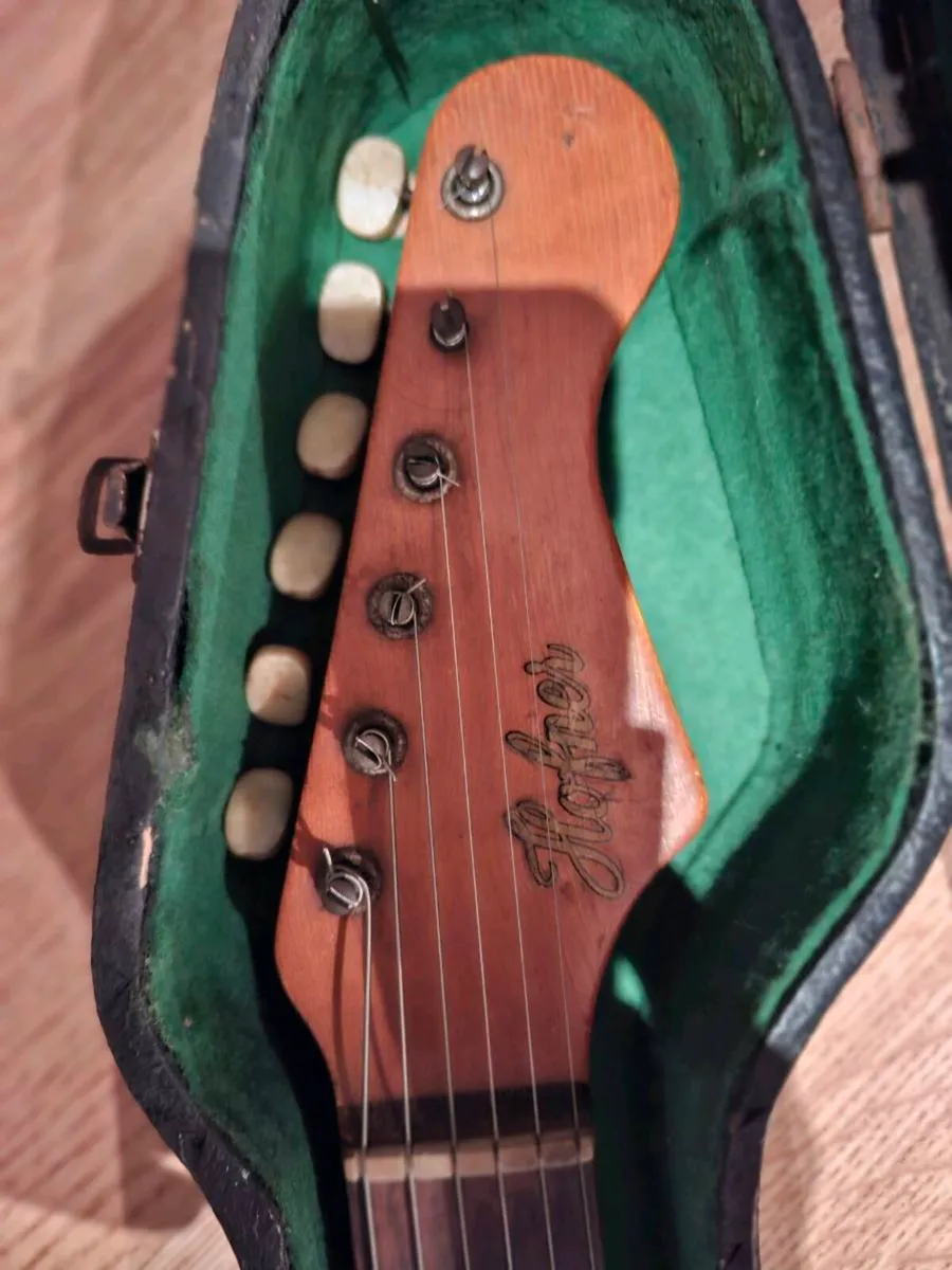 1960's Hofner Selmer Strat with original case - Image 3