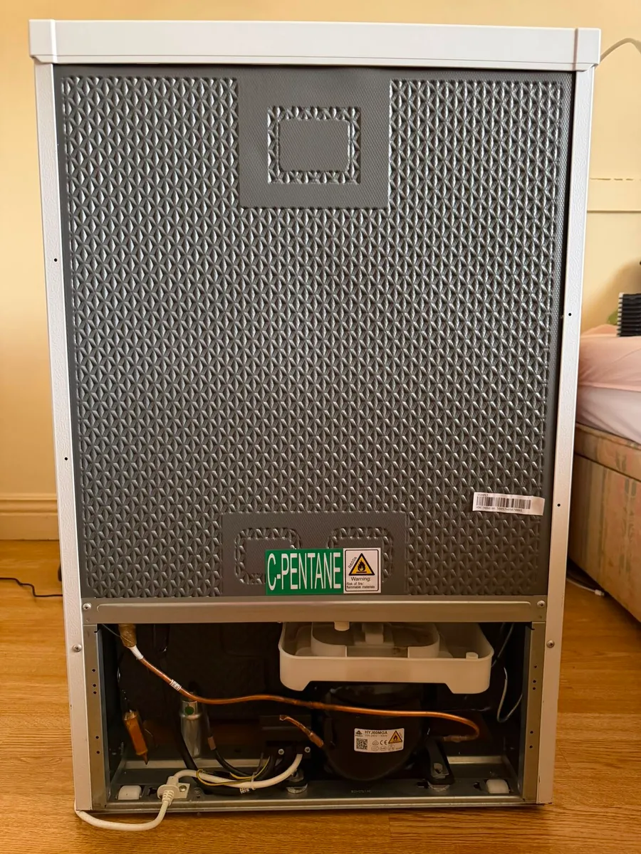 PowerPoint Mini Fridge - Like New - Image 4