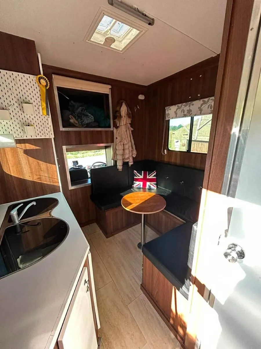 Horsebox 7.5T SWAP FOR BIGGER TRUCK - Image 1