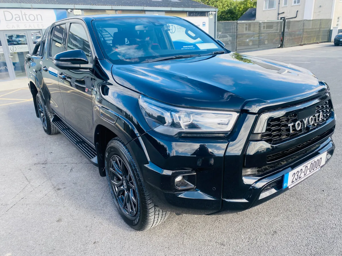 TOYOTA HILUX GR 2.4 DIESEL AUTOMATIC 2023 (231) - Image 4