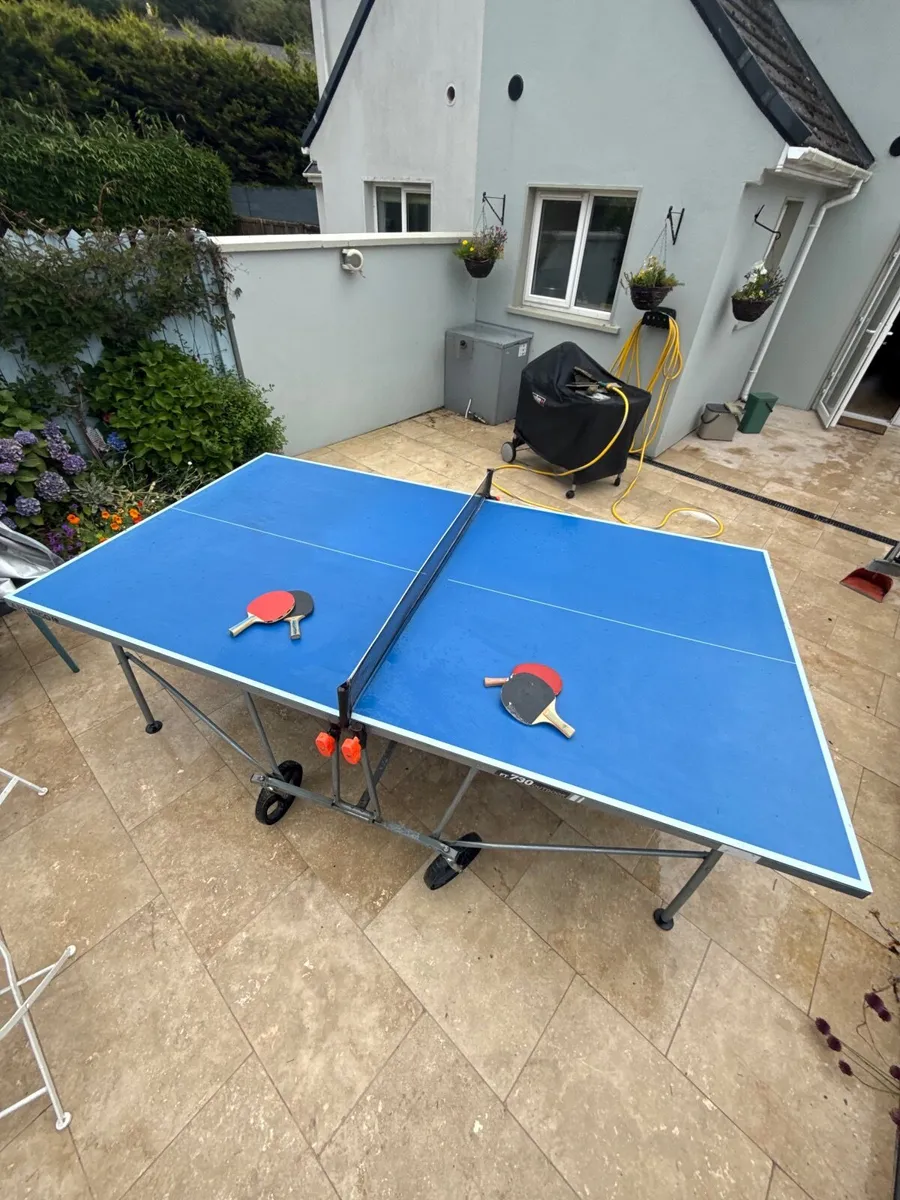 Table tennis table with rackets - Image 4