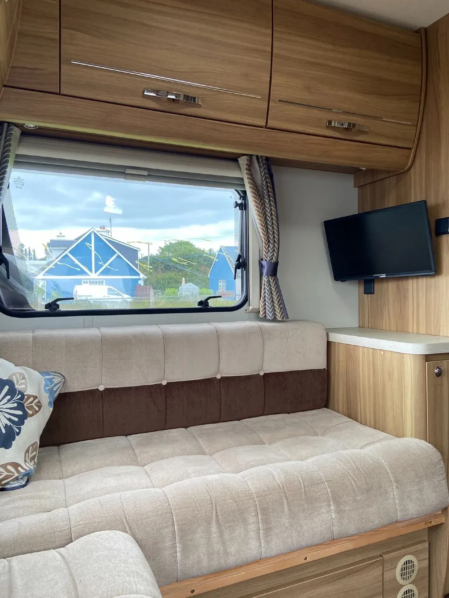 Elddis Autoquest 180 6 Berth Motorhome 2014 - Image 2