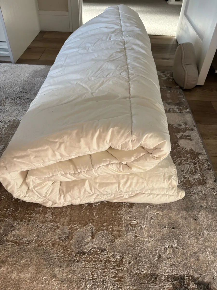 Duvet - Image 1