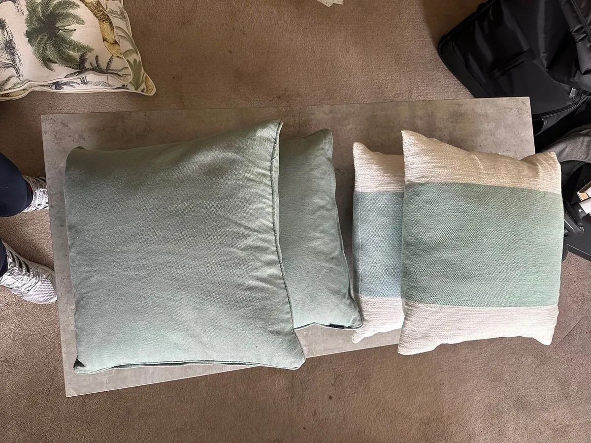 Cushions - Image 3