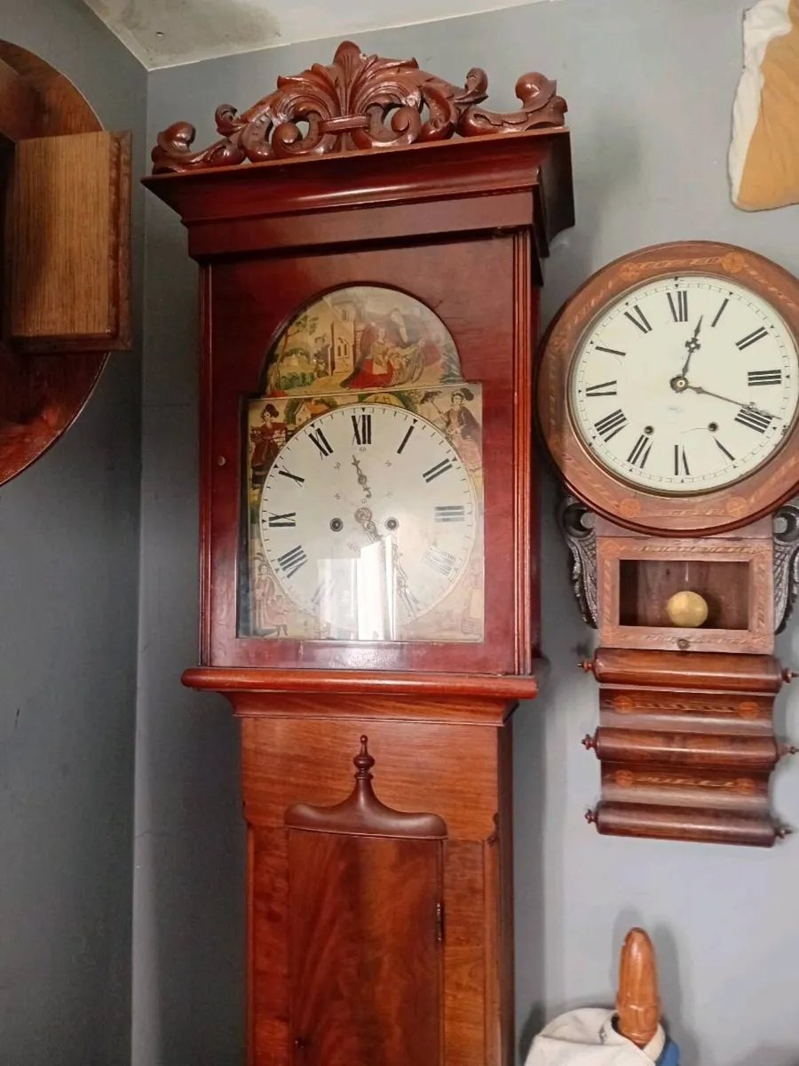 Antique grandfather clock - Image 1