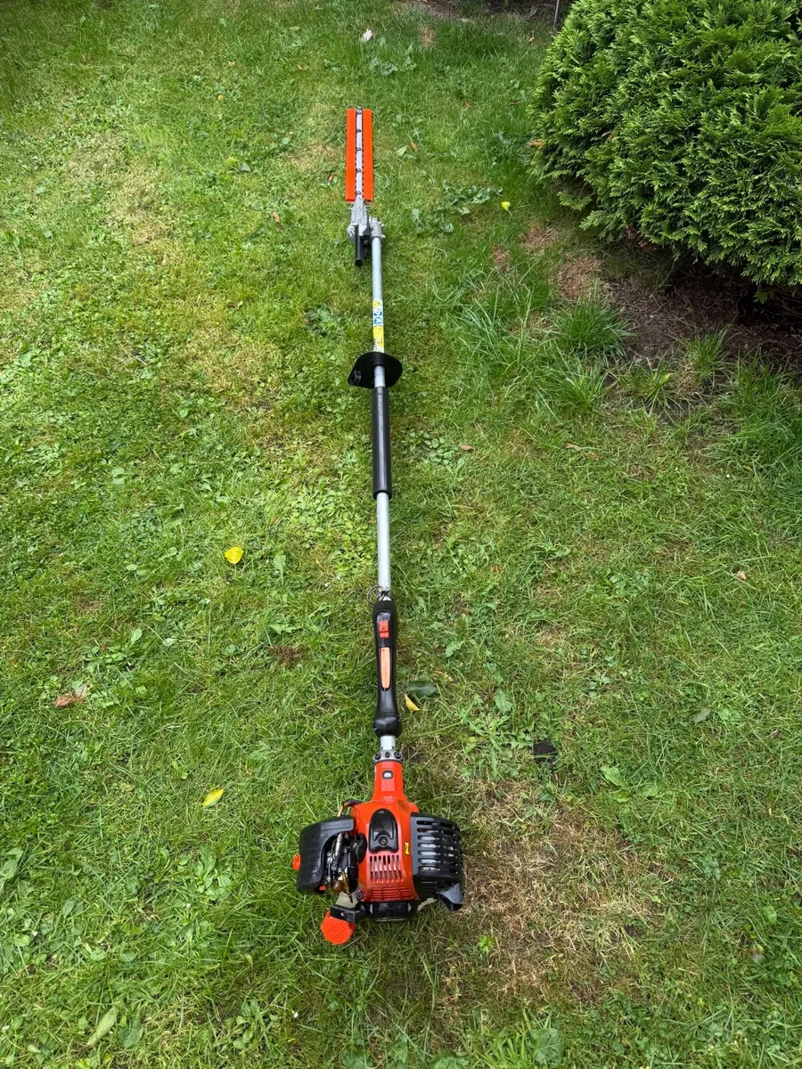 Echo HCA-265ES long reach hedge trimmer - Image 2