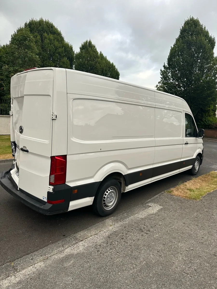 221 Vw crafter lwb damage in rear - Image 4
