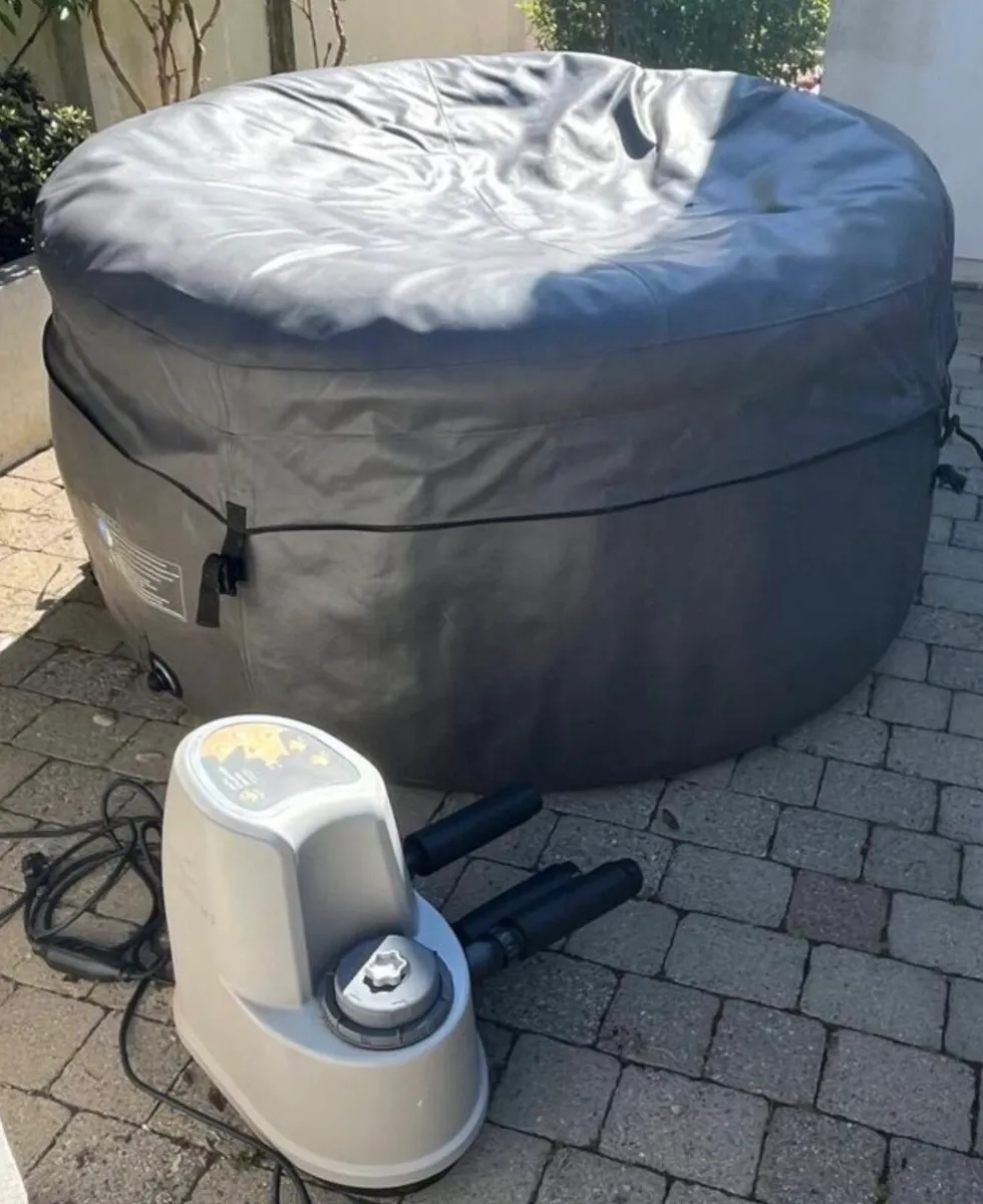 Hot tub - Image 3