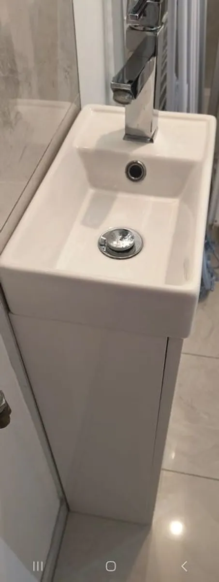 Vanity unit with basin - Image 3