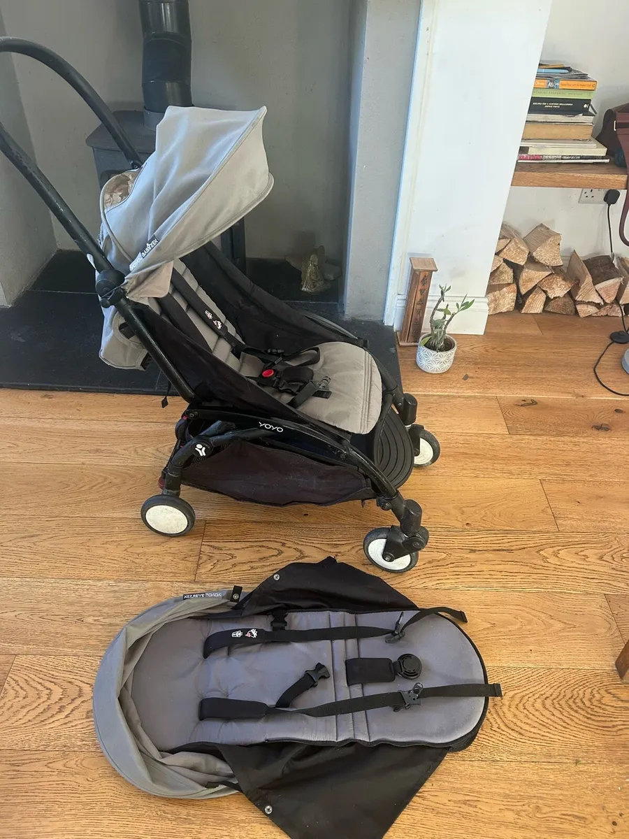 Babyzen Yoyo pushchair plus newborn pack - Image 1