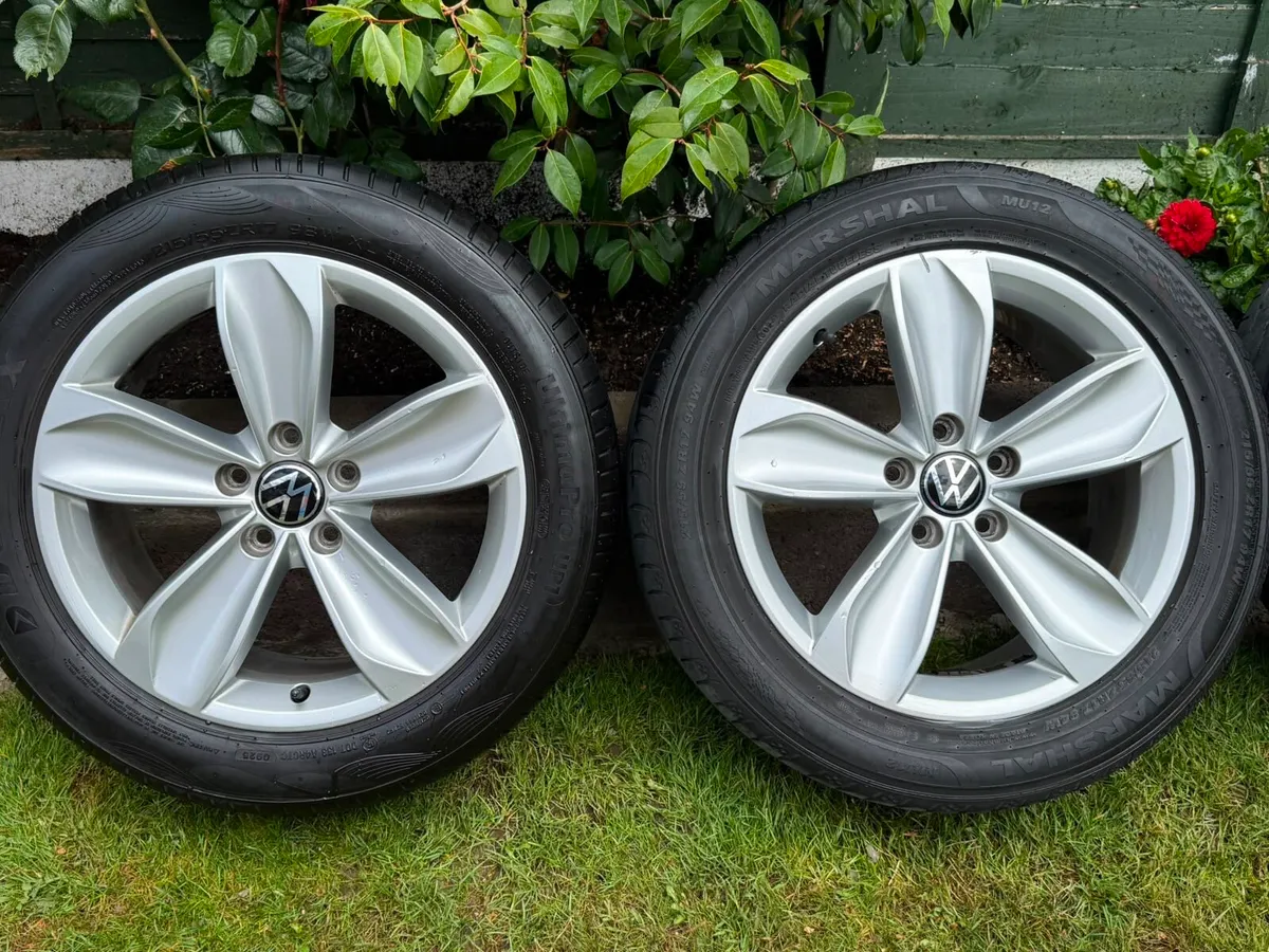 Genuine Volkswagen 17” alloy wheels - Image 4