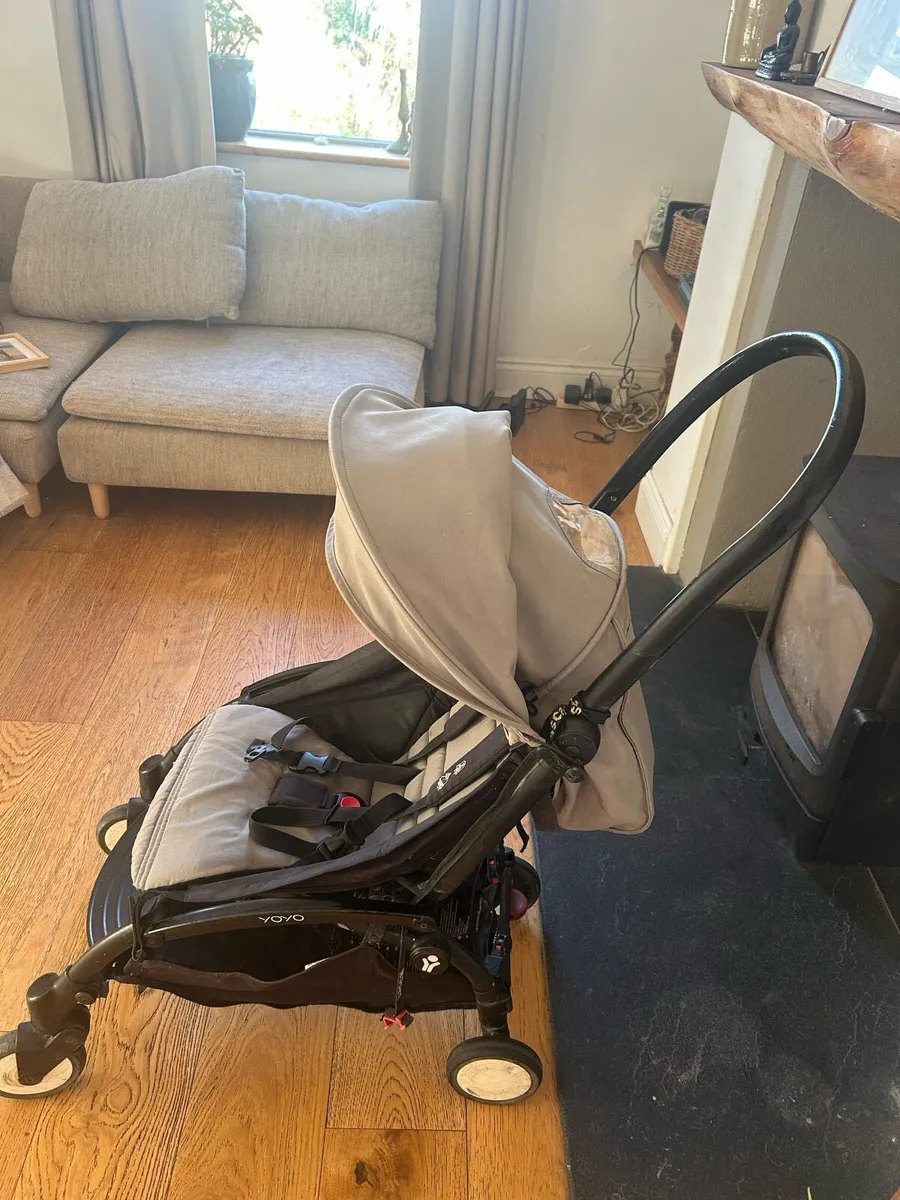 Babyzen Yoyo pushchair plus newborn pack - Image 2