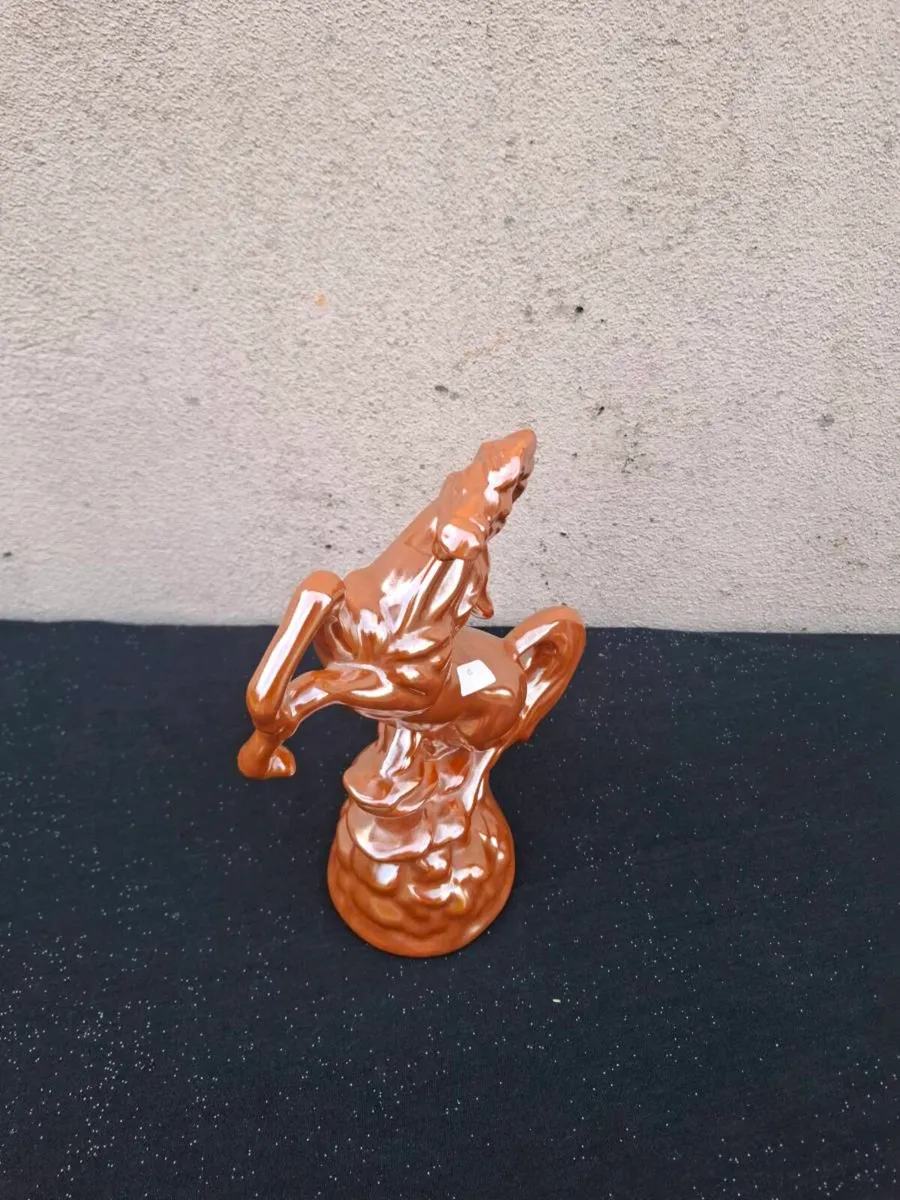 Ceramic orange horse statue postage possible - Image 2