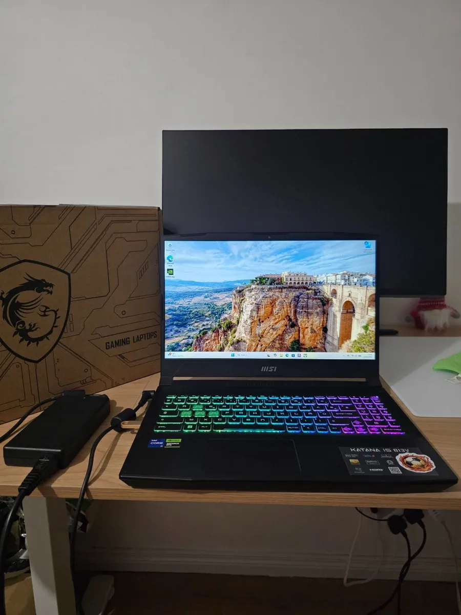 MSI Katana 15 i7-13620H RTX 4070 16GB 1TB 144Hz - Image 1