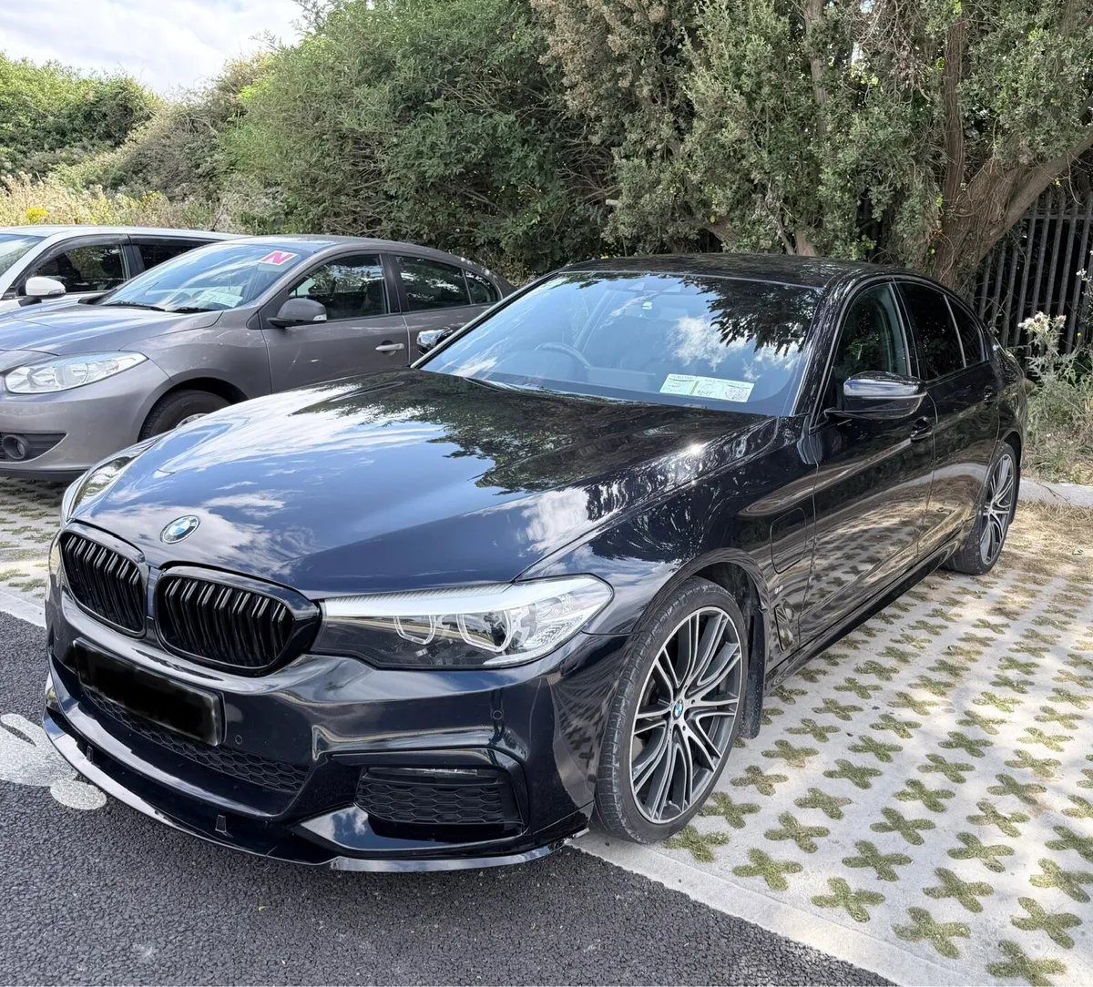 Car - Image 2