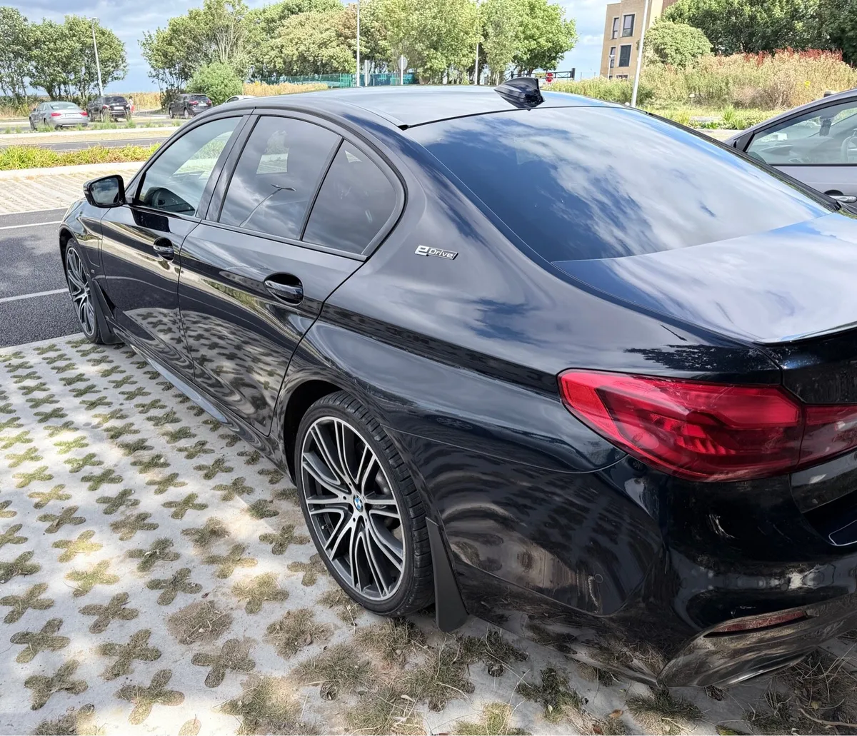 Car - Image 4
