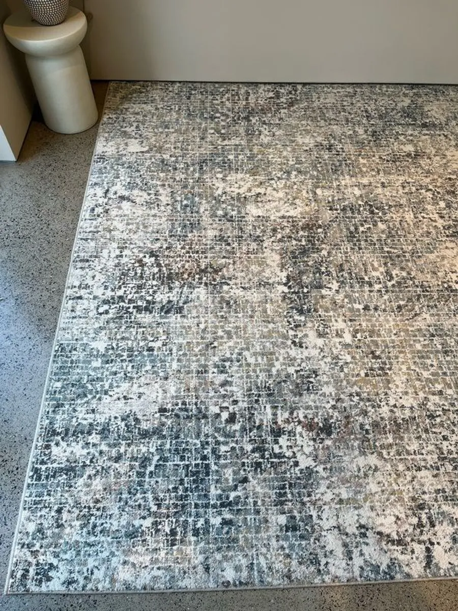 Modern Rug for Sale - Image 4