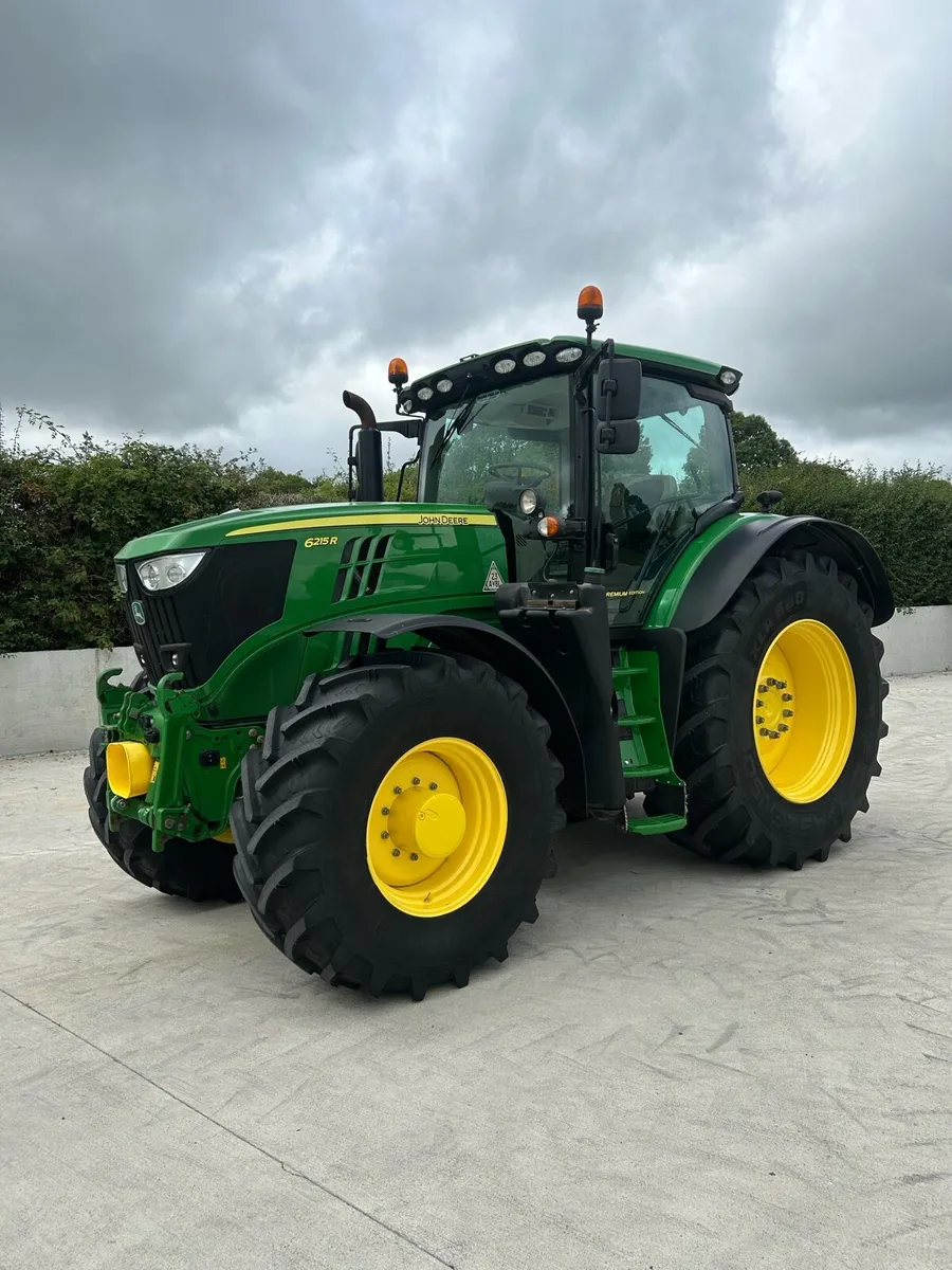 John Deere 6215R - Image 1