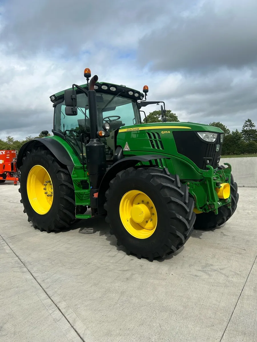 John Deere 6215R - Image 2