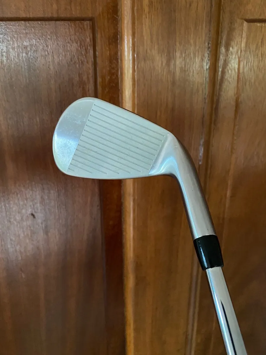 Left Handed NEW 46 Degree PW T100 Stiff Flex - Image 2