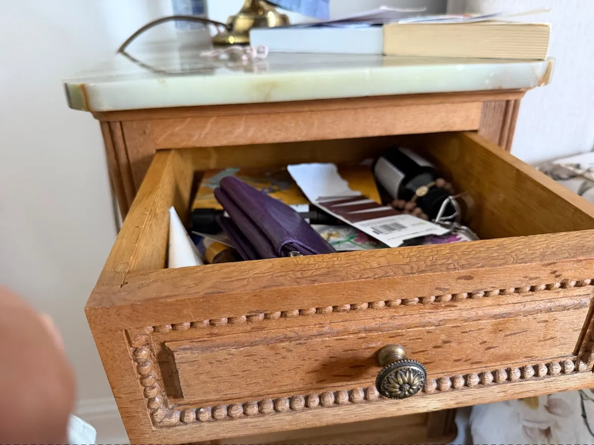 Bed side table - Image 2