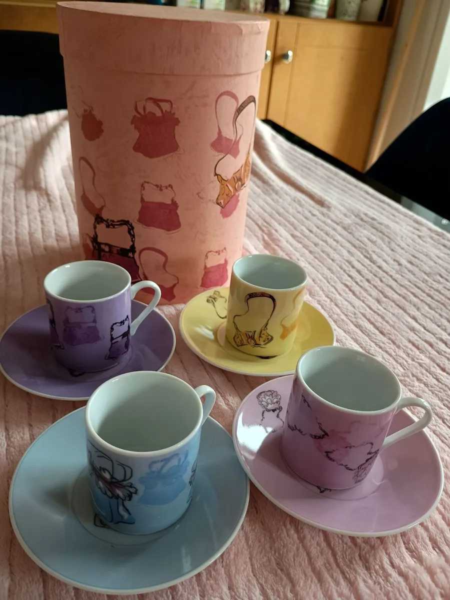 Assorted ware - Image 1