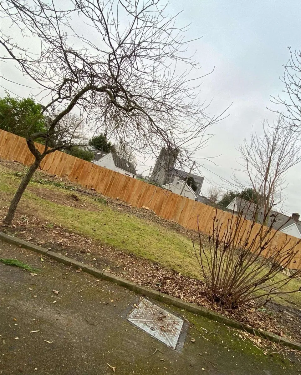 Timber fencing / wood fencing - Image 4