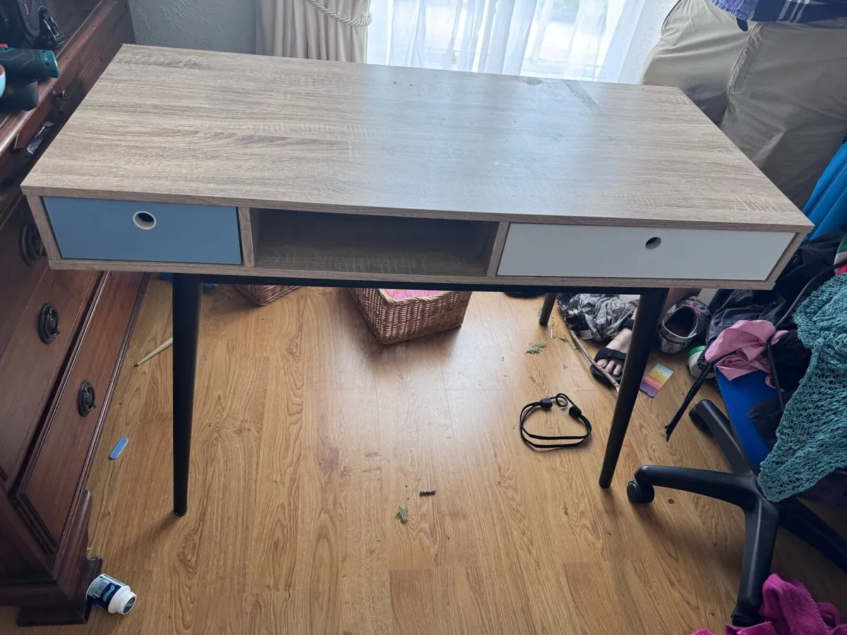 Desk - Image 1